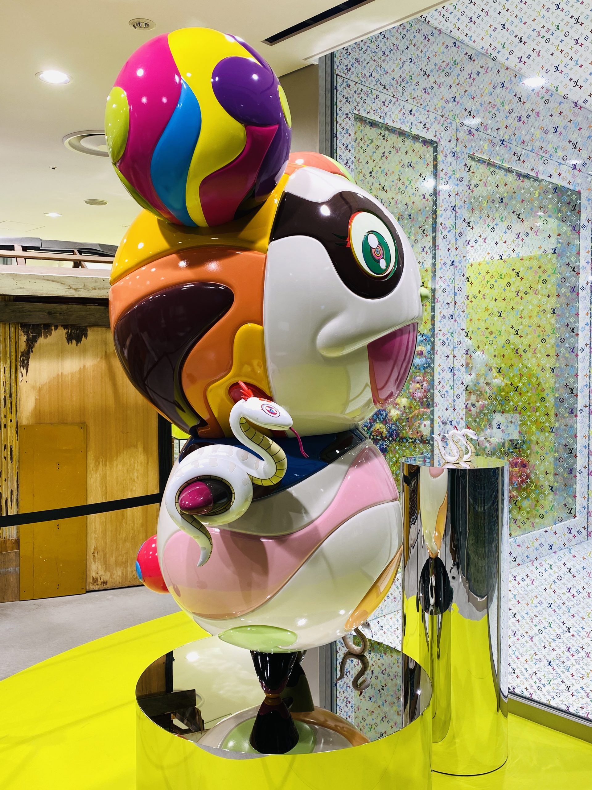 20年ぶりの再登場：ルイ・ヴィトン×村上隆のコラボレーション