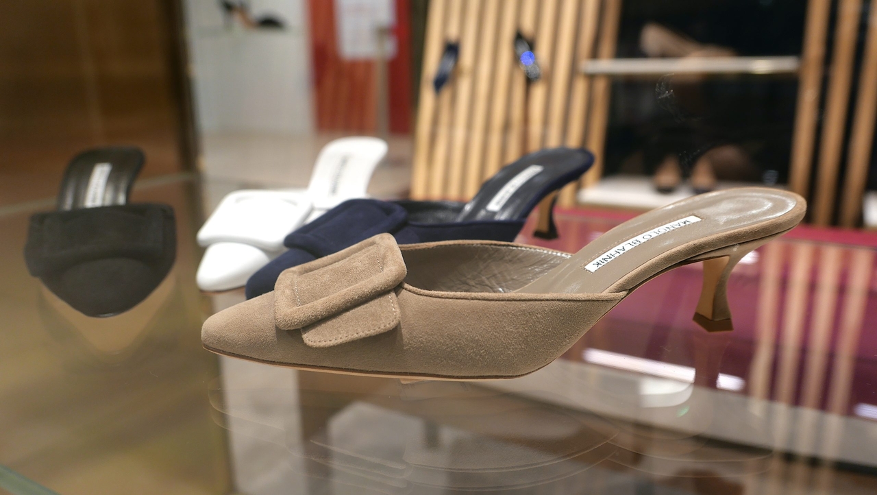 美しい靴を求めて：マノロ ブラニクの魅力｜ファッションライターLulu